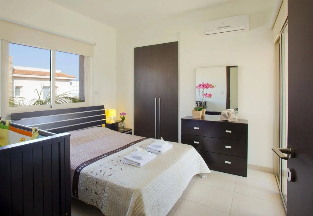 Villa Michaella - 500m from Golden Beach