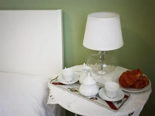 Bed And Breakfast 22 Garibaldi Home