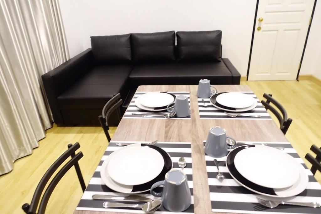 De Paris Self Service Apartment