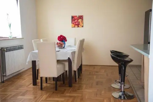 Apartments Jela