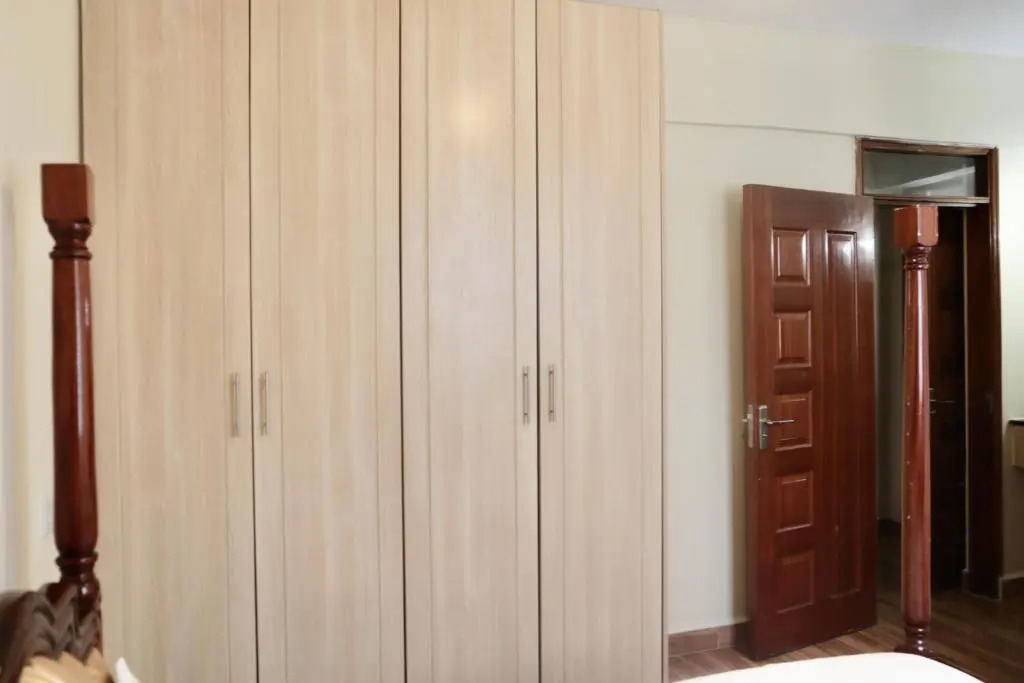 Up-Hill Rosslyn 1 bedroom Apartment
