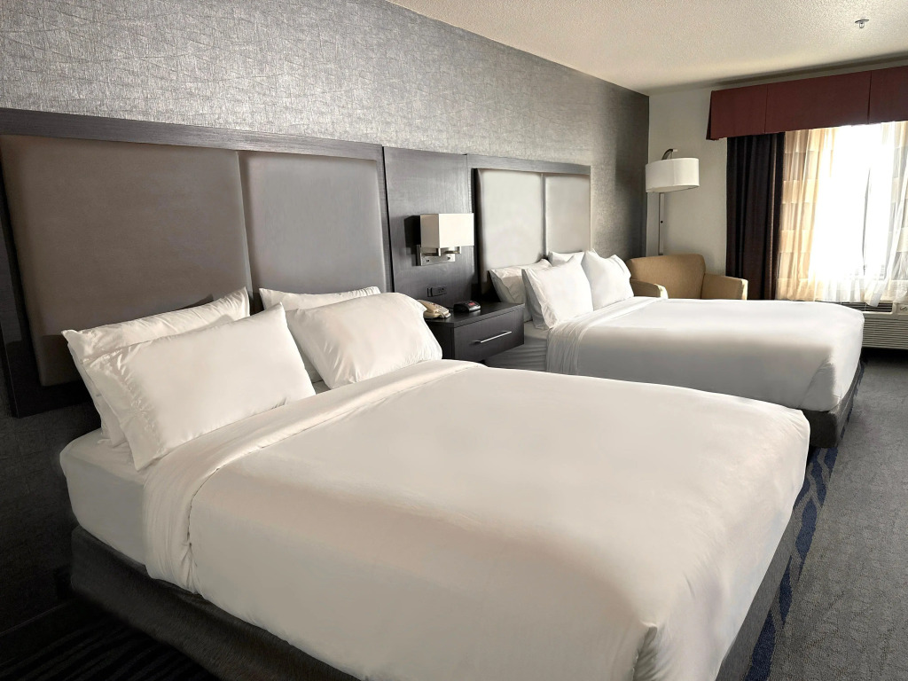 Holiday Inn Express & Suites Barstow - Route 66 by IHG