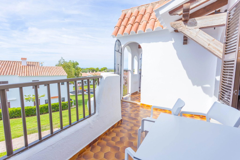 Apartamentos Son Bou Gardens By MENORCARENTALS
