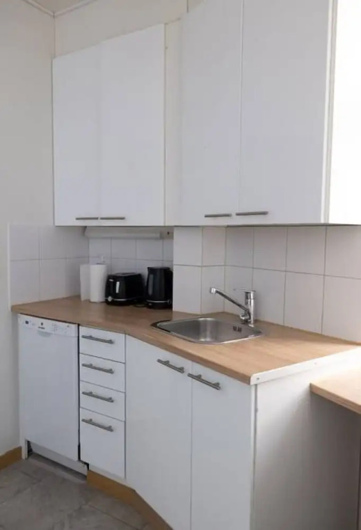 2ndhomes Central 85m2 2BR Apartment