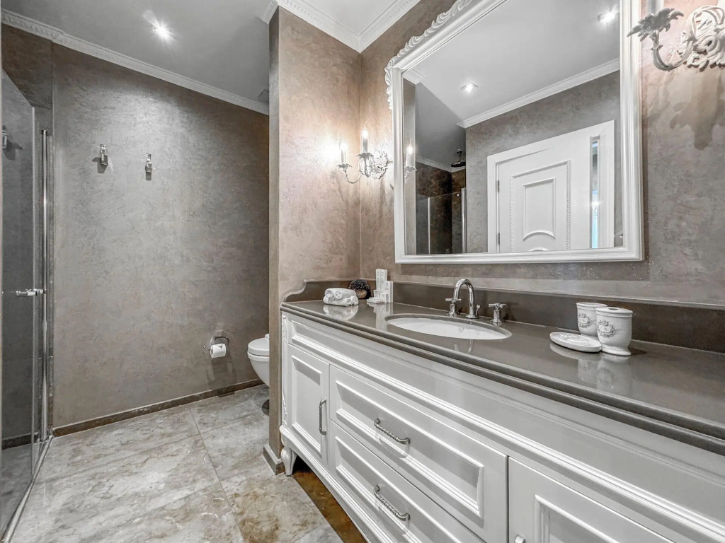 Ena Boutique Hotel