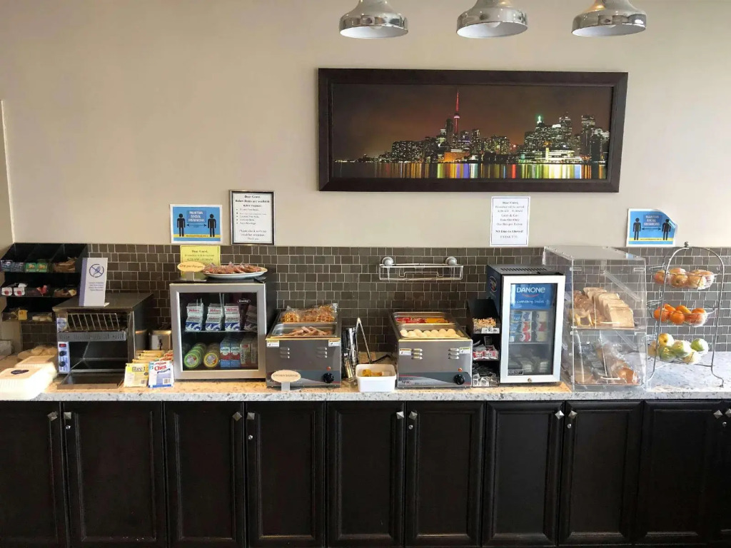 Best Western Plus Travel Hotel Toronto Airport