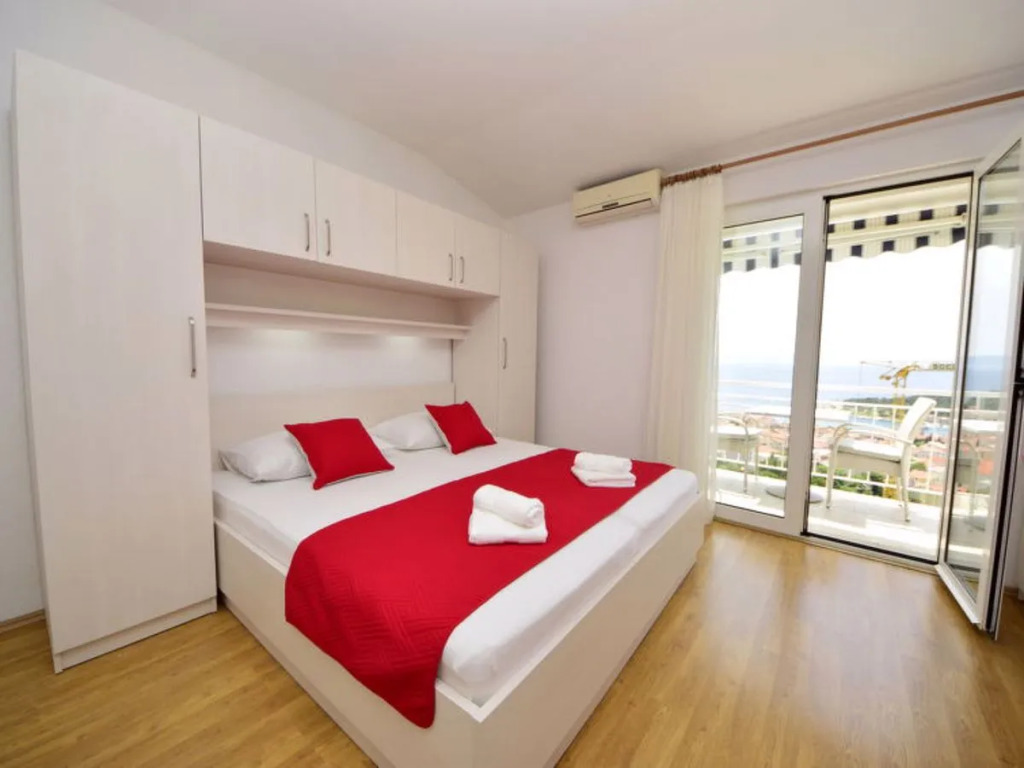 Apartment Mira