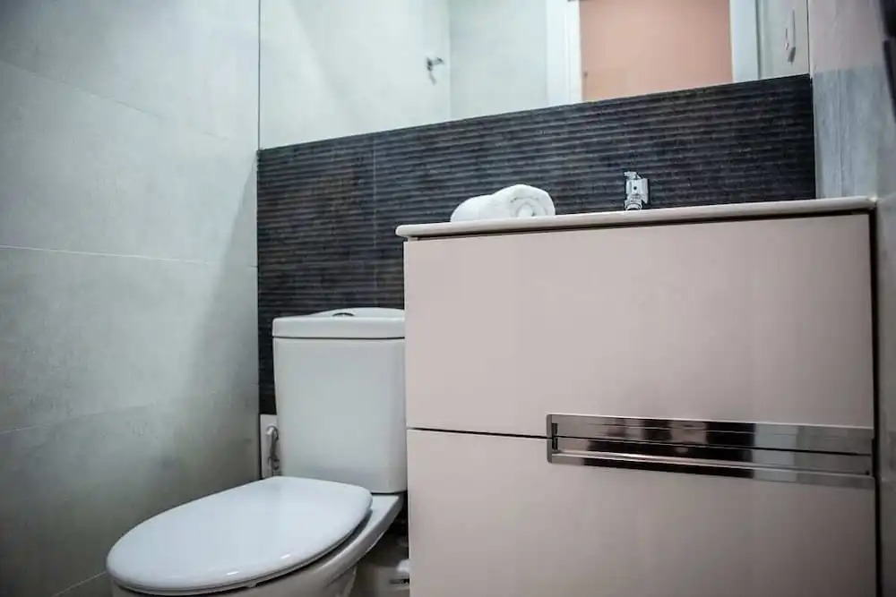 Modern 3 Bdr 2 Bath in La Latina, Near Metro