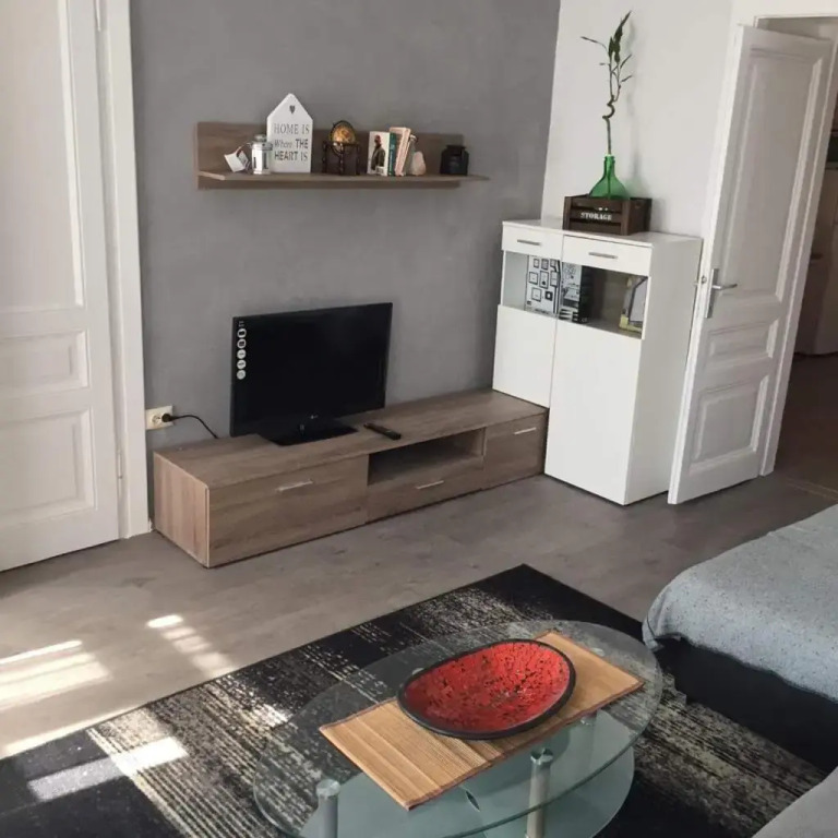 APARTMENT MAX 4 stars