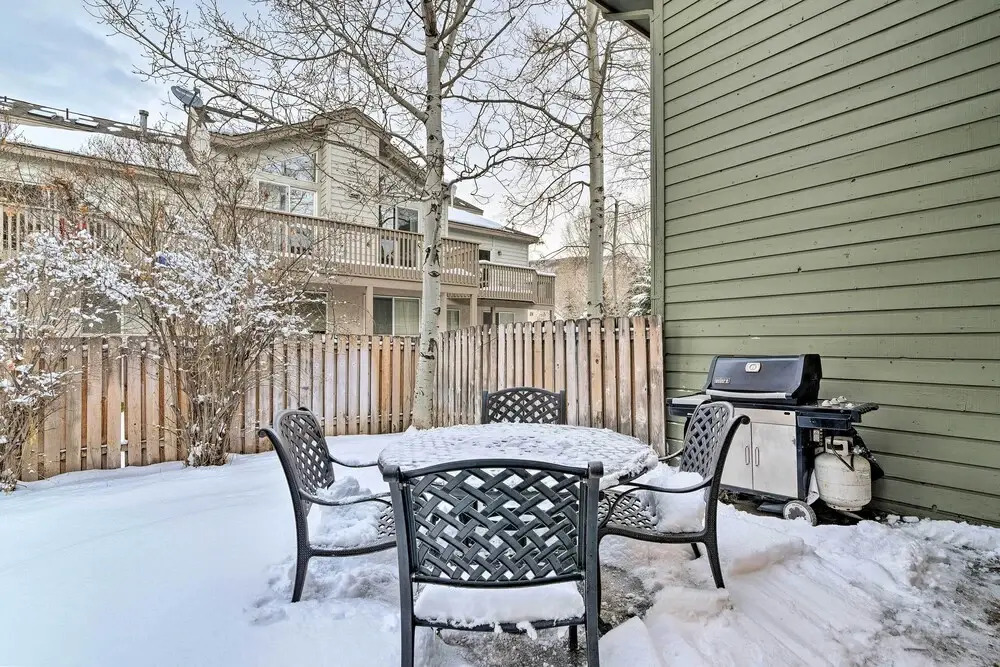 Modern Home w/ Patio: 3 Mi to Beaver Creek Resort!