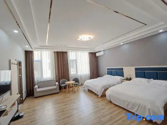 Qujing Jingxuan Hotel