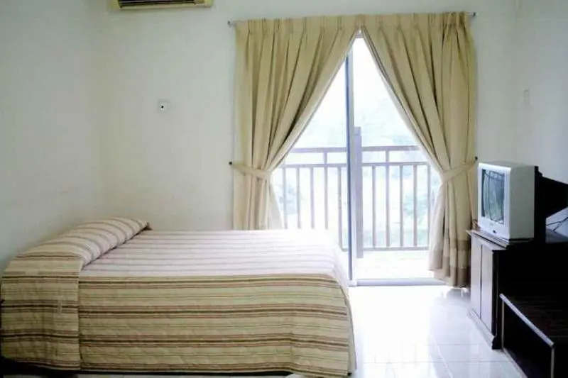 OYO 90301Suria Serv.Aptos@Bukit Merak Laketown Res