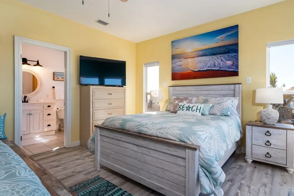 West End Girl - Bay Beach, Gulf Beach, Or West End Park - All Just Steps Away! You Can't Beat The View! 4 Bedroom Home by RedAwning