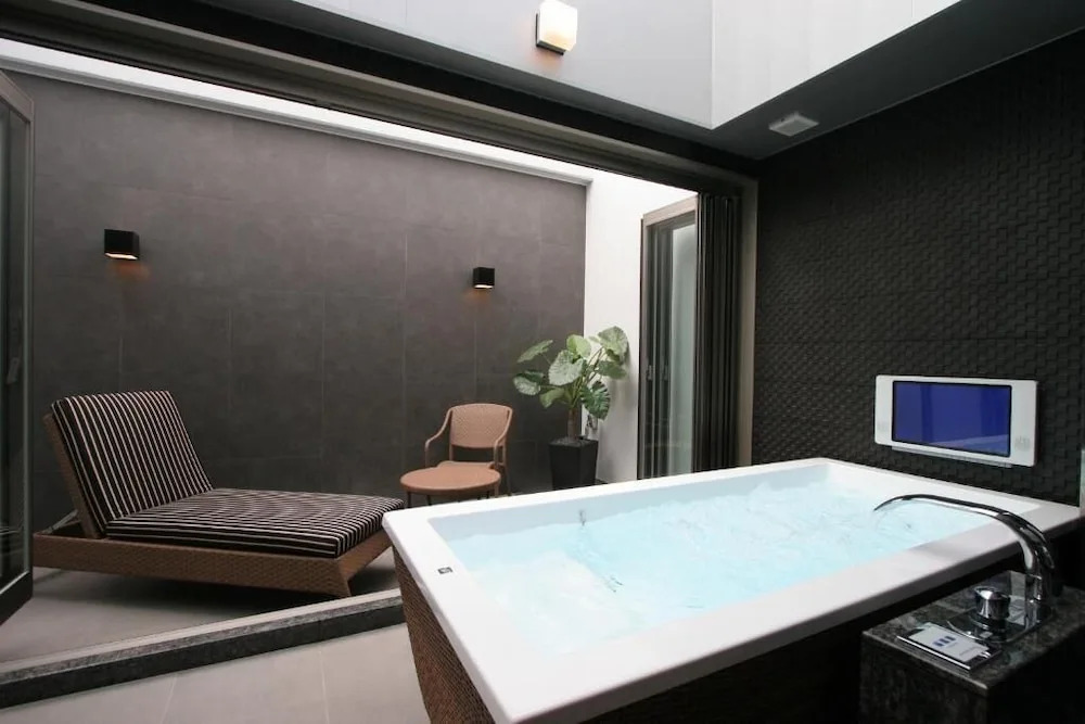 HOTEL W-PREMIUM -W GROUP HOTELS and RESORTS