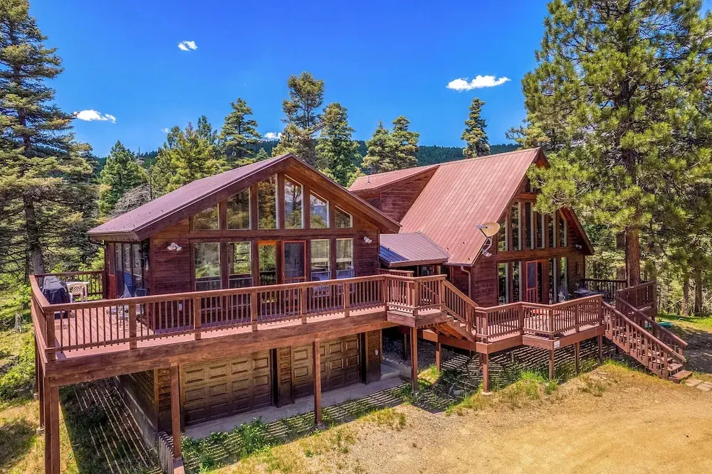 Mtn-view Deck: Cabin Getaway in Angel Fire