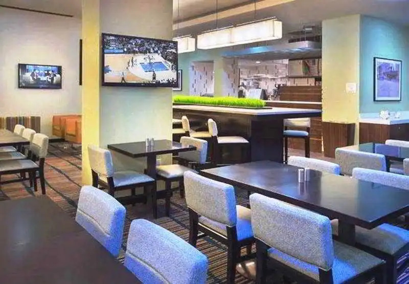 Manhattan Inn