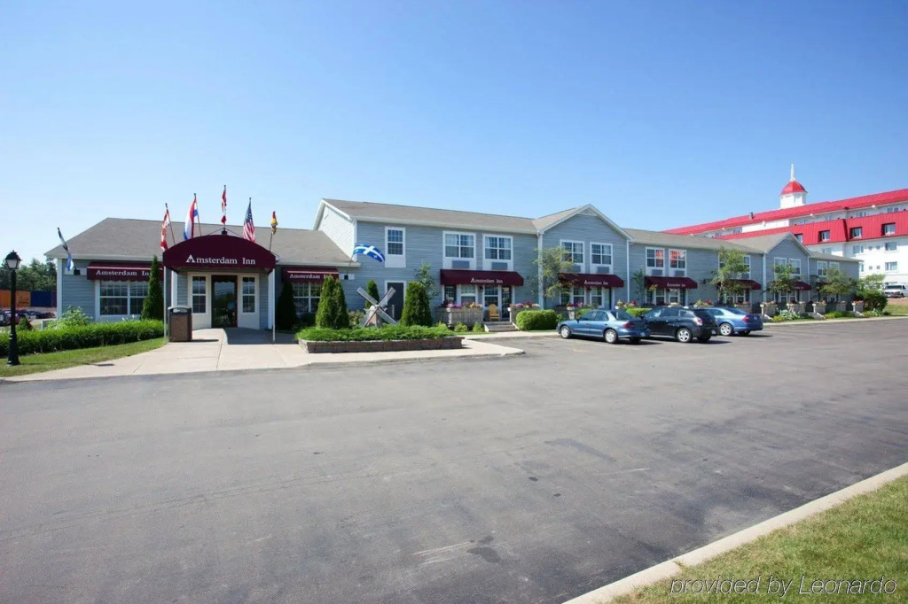 Amsterdam Inn & Suites, an Ascend Collection Hotel