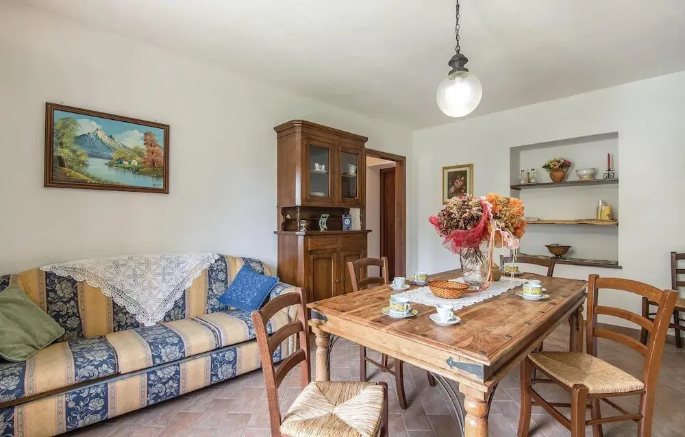 Stunning Home in Acquasparta -tr- With Wifi and 9 Bedrooms
