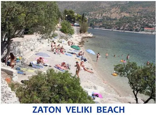 Five-Bedroom Apartment in Zaton Mali