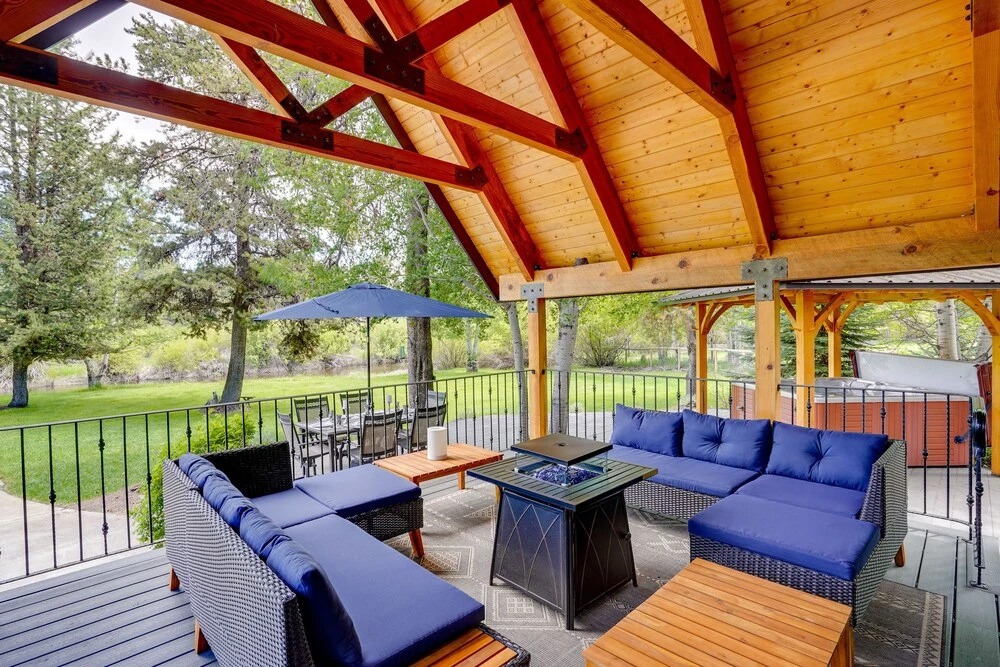 Waterfront Home w/ Hot Tub & Fire Pit in Sunriver!