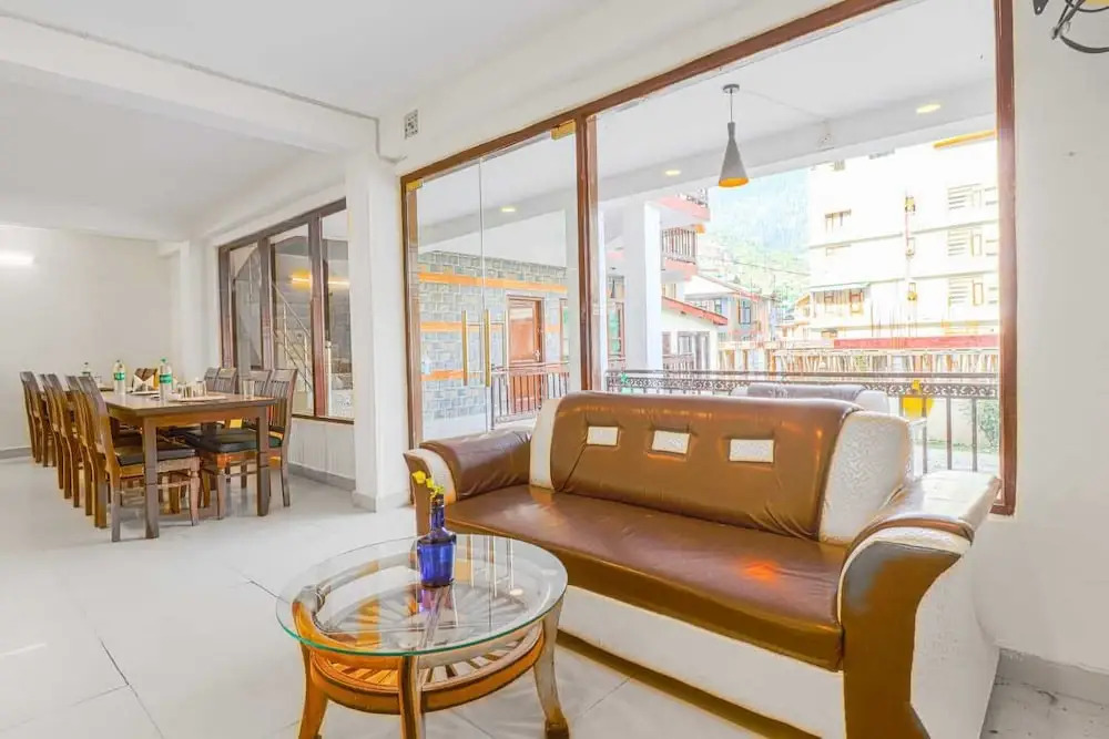 Beyond Stay Kenview Manali
