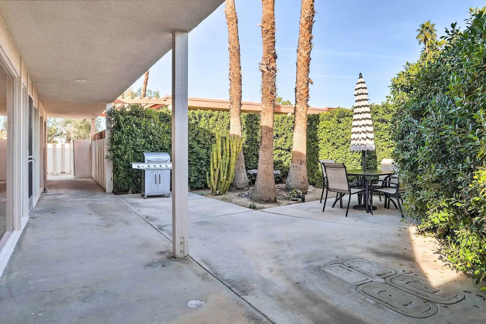 Trendy Palm Desert Home w/ Patio, Pool Access