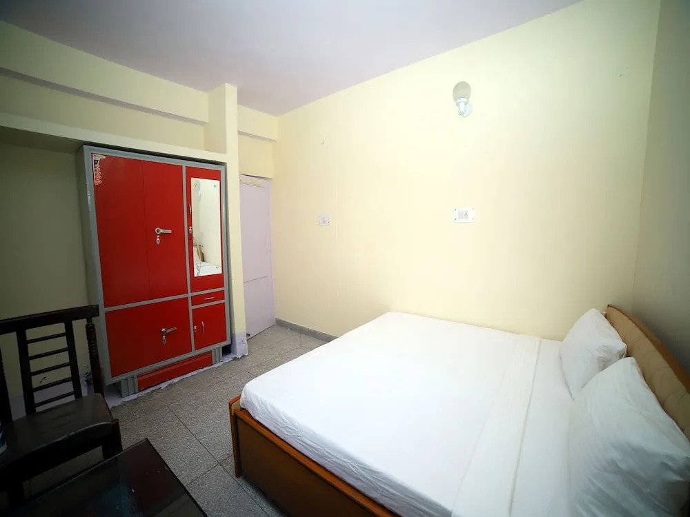 OYO 12697 Home Valley View New Shimla