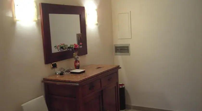 Locandina House