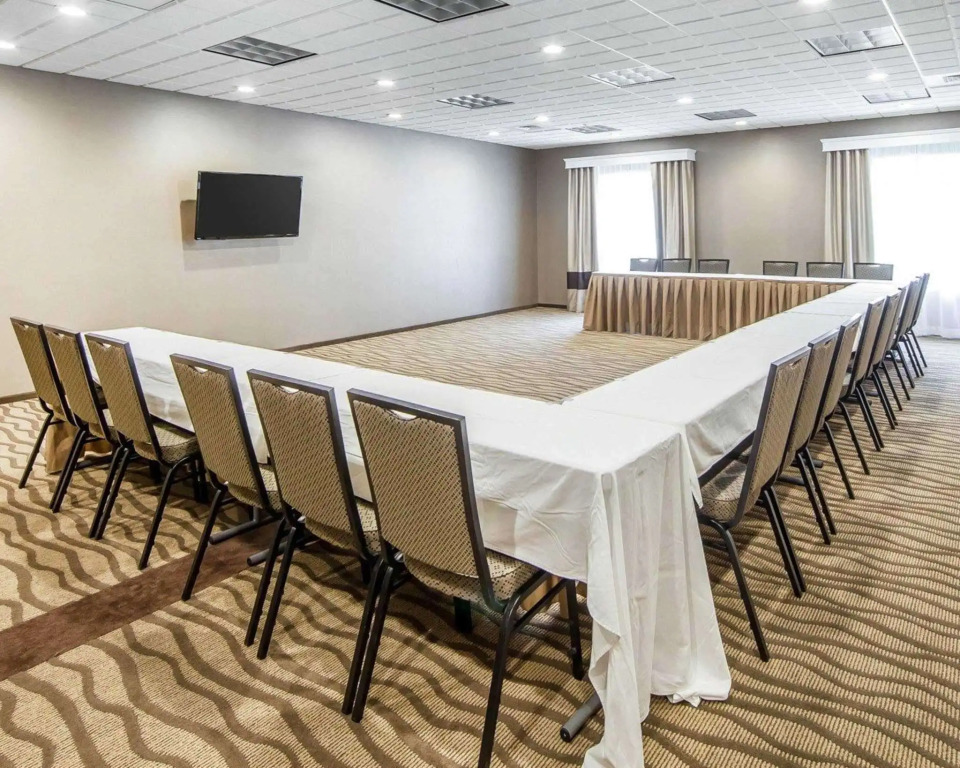 Comfort Suites Marietta-Parkersburg