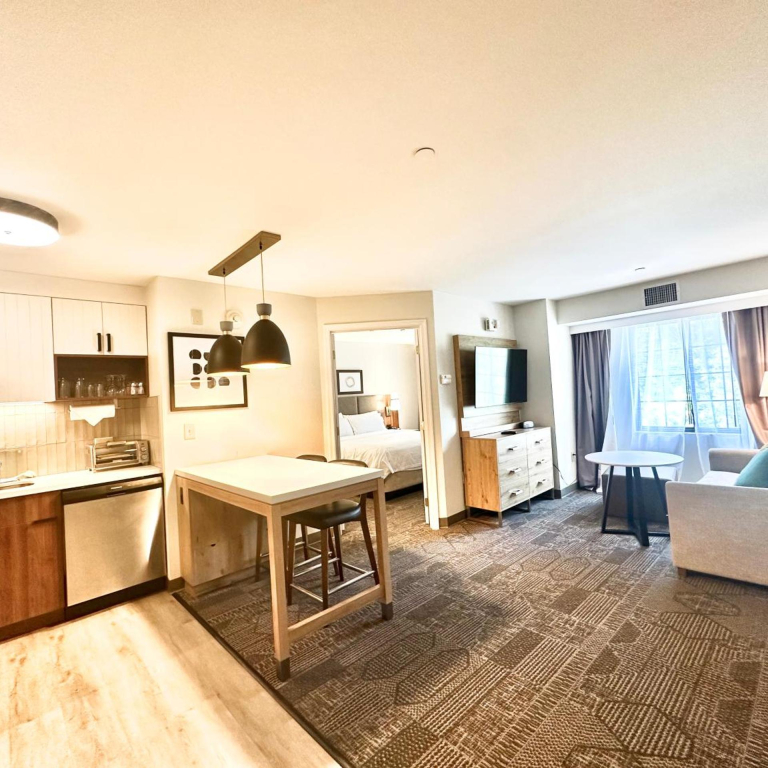 Staybridge Suites East Stroudsburg - Poconos by IHG