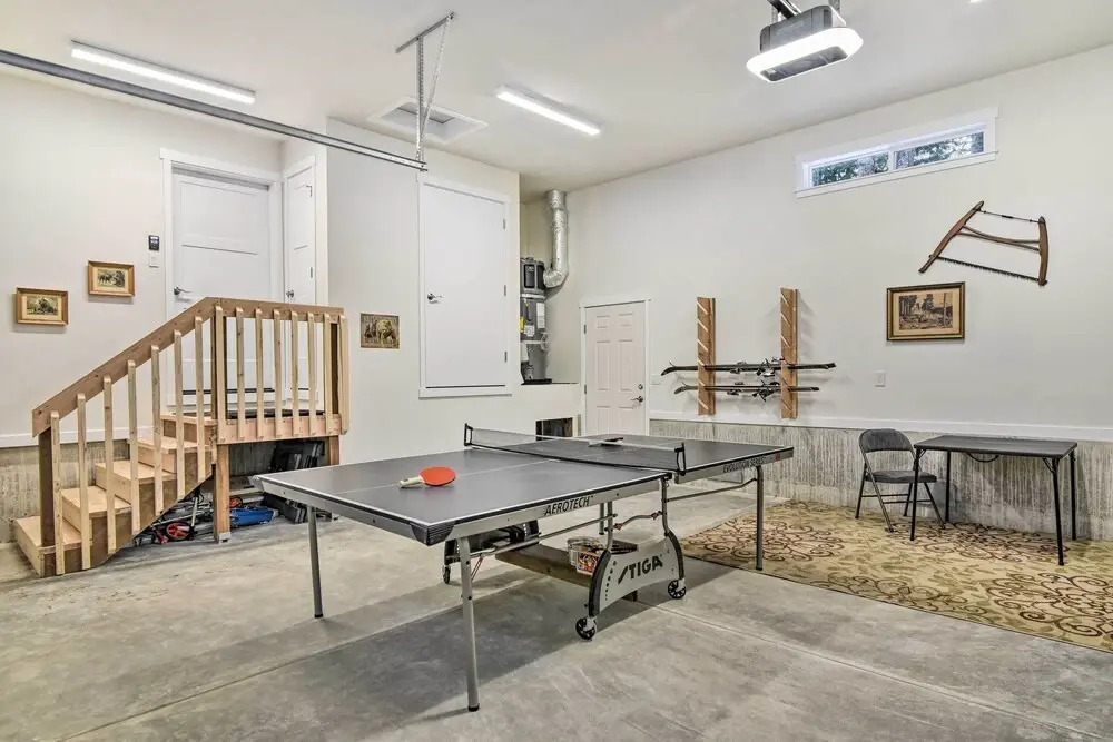 Family-Friendly Packwood Retreat w/ Deck