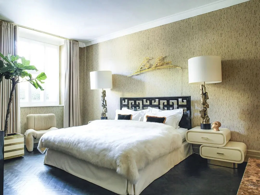 Retro Style in Holland Park