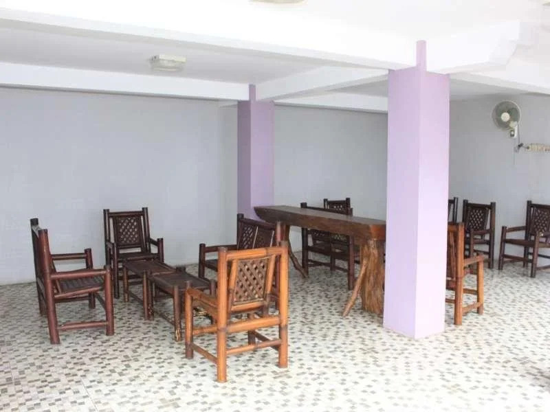 Baru Dua Beach Hotel and Restaurant