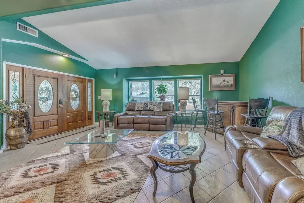 Charming Home w/ Patios, Near Ruidoso Downs Casino