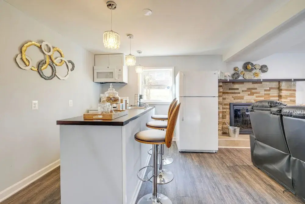 Pet-friendly Woodbridge Retreat Near Potomac Mills