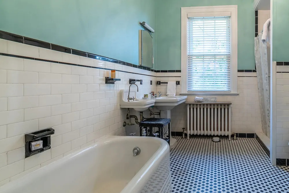 Hillcrest Mansion Inn
