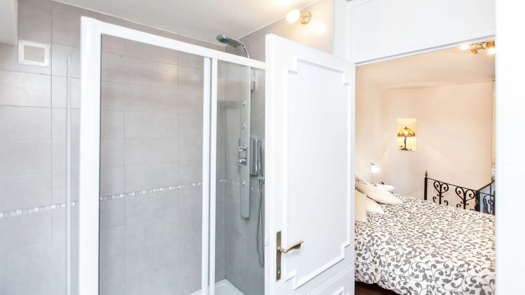 Rental In Rome Orsini Apartment