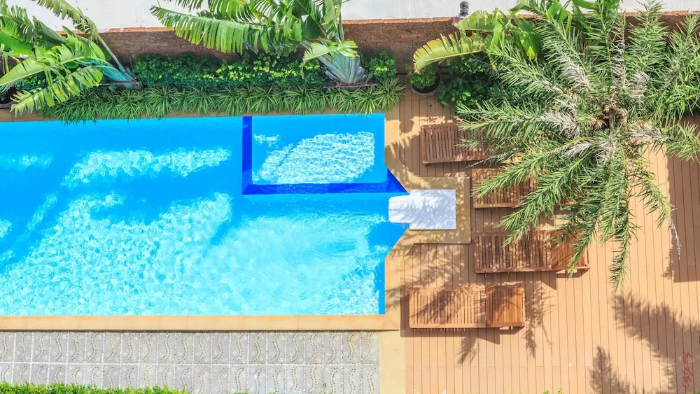 Nai Harn Condominium