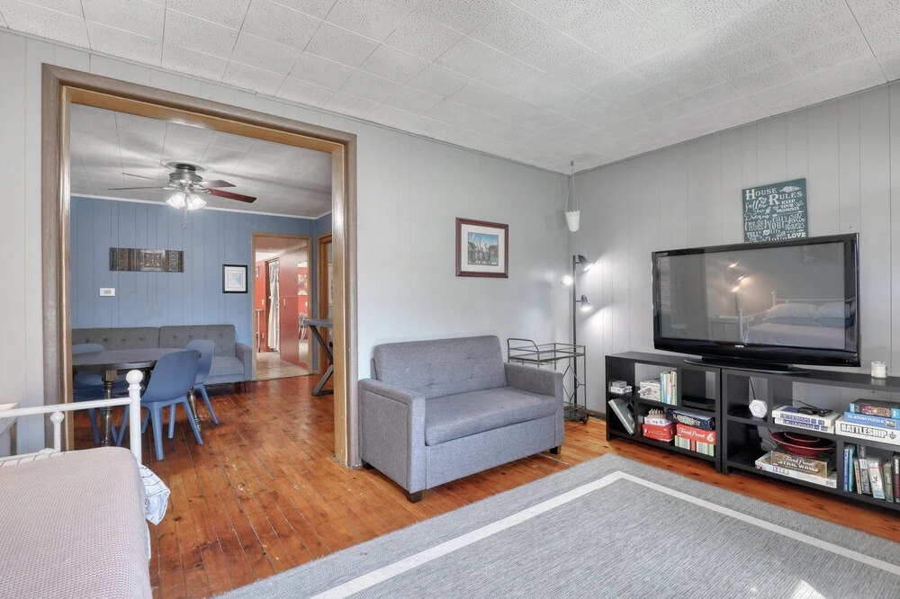 Sunny Multi-family Entire Duplex 10+ Beds 2 Baths 6 Bedroom Duplex by RedAwning
