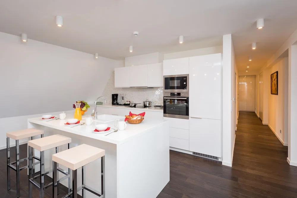 EMPIRENT Apartments City Center