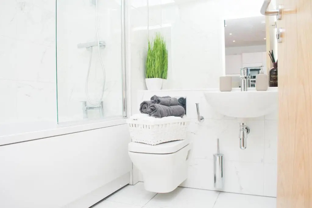 EXOTICSTAY Apartments - NEW BUILD - Luxe 2 Bedroom Apt - FREE Parking - Smart 4K TV With Ultrafast WiFi & Netflix - City Centre