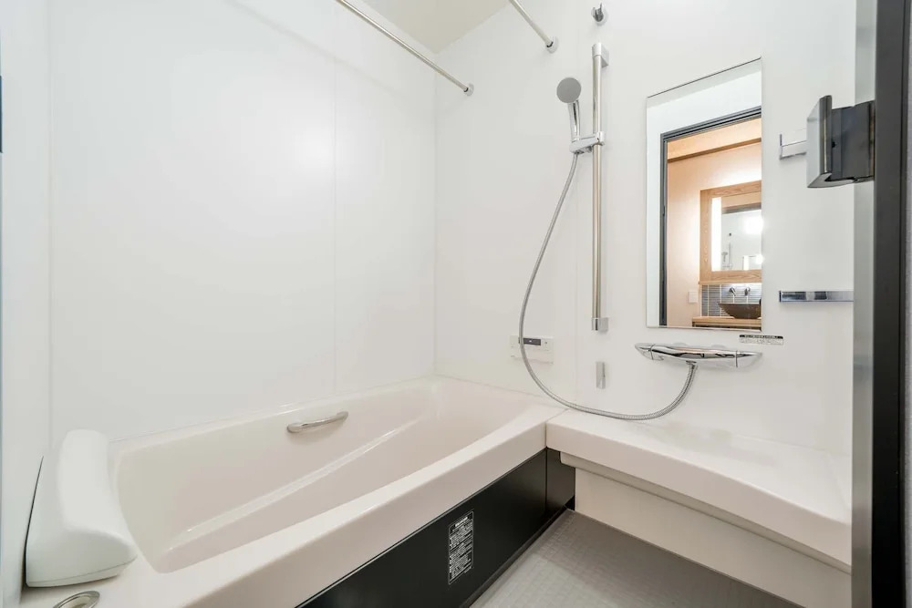 RESI STAY Villa Silktree