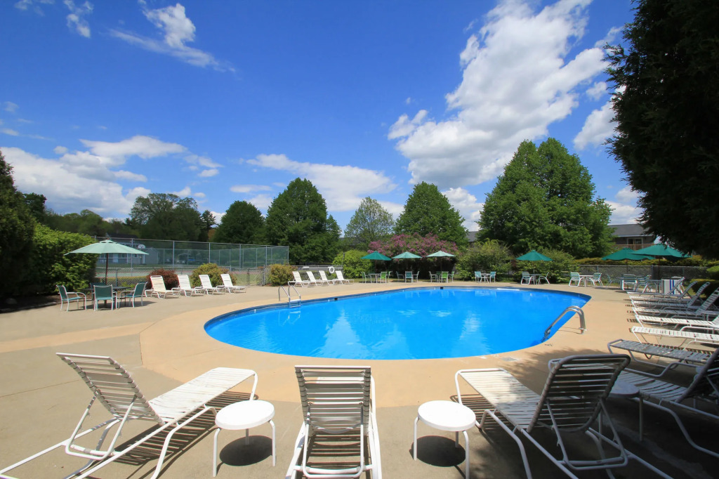 Majestic Regency Resort