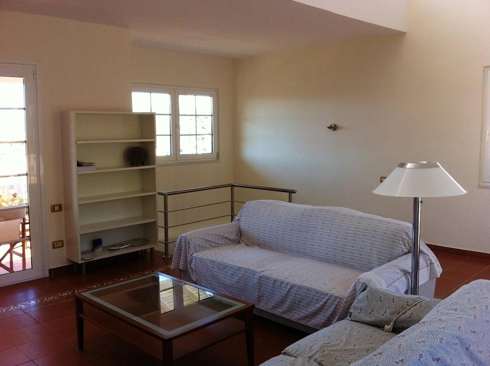 House with 2 Bedrooms in Anavissos, with Wonderful Sea View, Furnished Balcony And Wifi