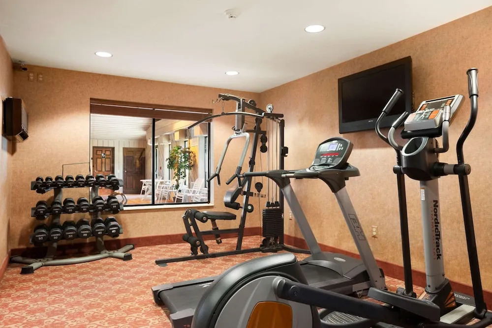 Ramada by Wyndham Wisconsin Dells I-90