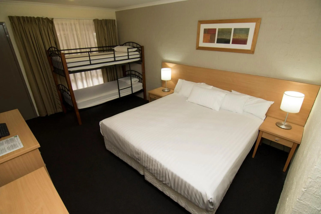 ibis Styles Canberra Eagle Hawk