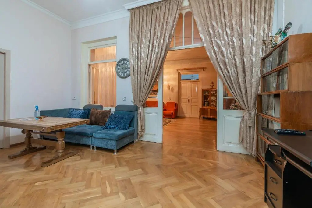 Annas Guest House