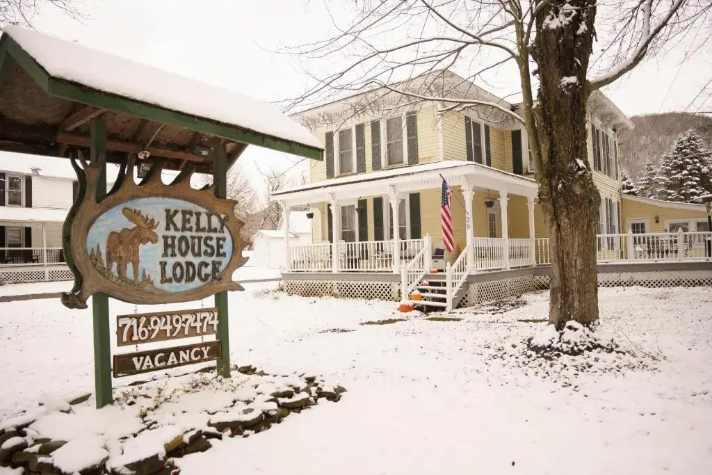 The Kelly House - 4 BR Historic Lodge - Downtown