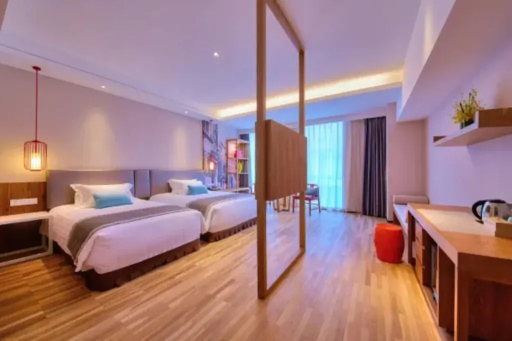 Ningbo New Eastern Zone Convention and Exhibition Center Maison New Century Hotel