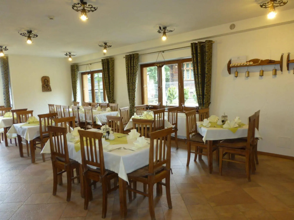 Hotel Dwór Karolówka